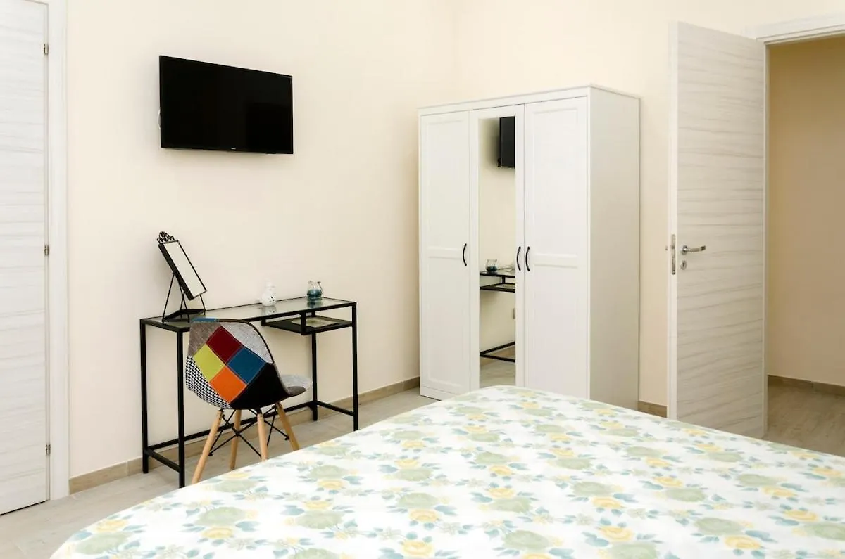 Le Due Sirene Ligea Entire Apartment Naples 0*,