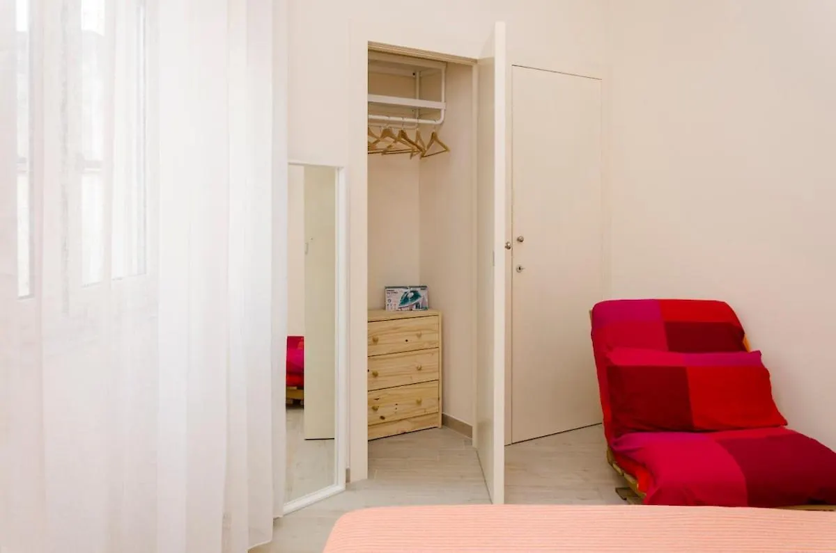 Le Due Sirene Ligea Entire Apartment Neapol 0*,  Włochy
