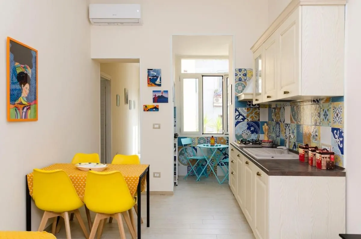 Le Due Sirene Ligea Entire Apartment Neapol 0*,  Włochy